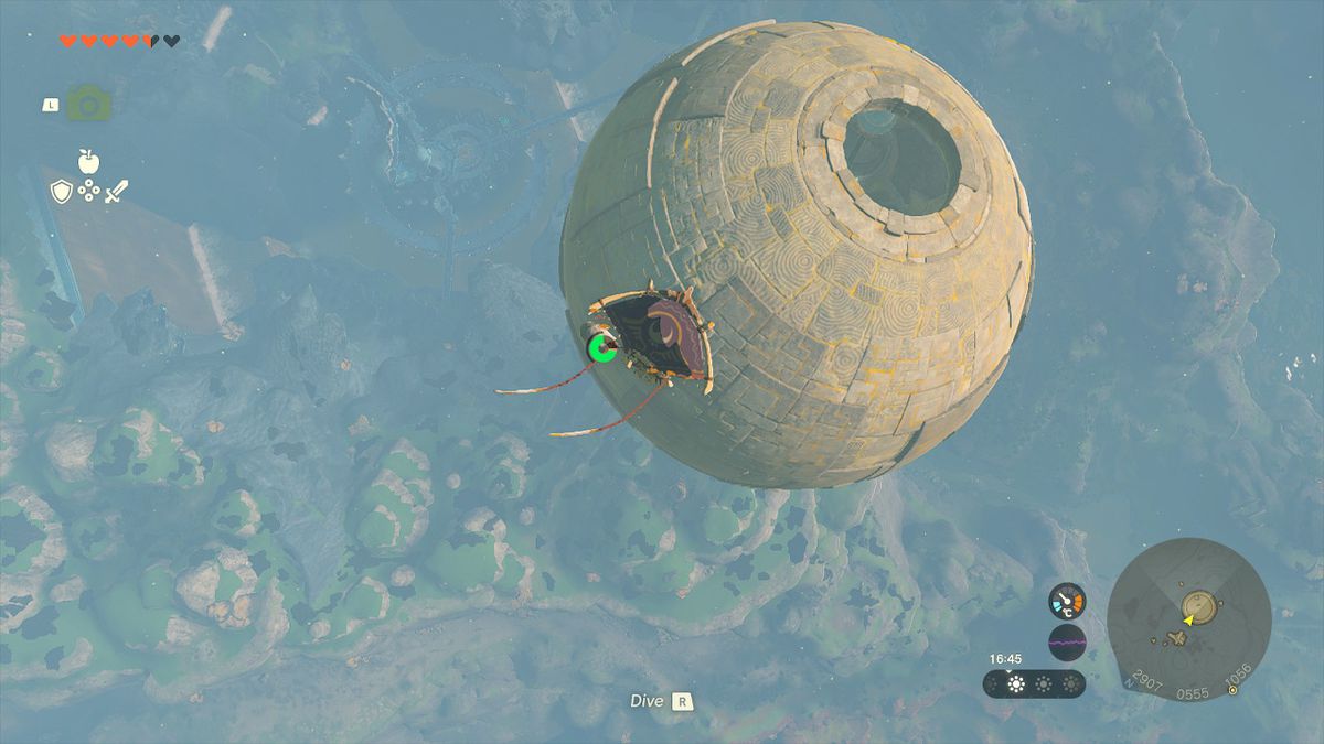 Link svävar ovanför en gigantisk klot nära Upland Zorana Skyview Tower i Zelda Tears of the Kingdom.