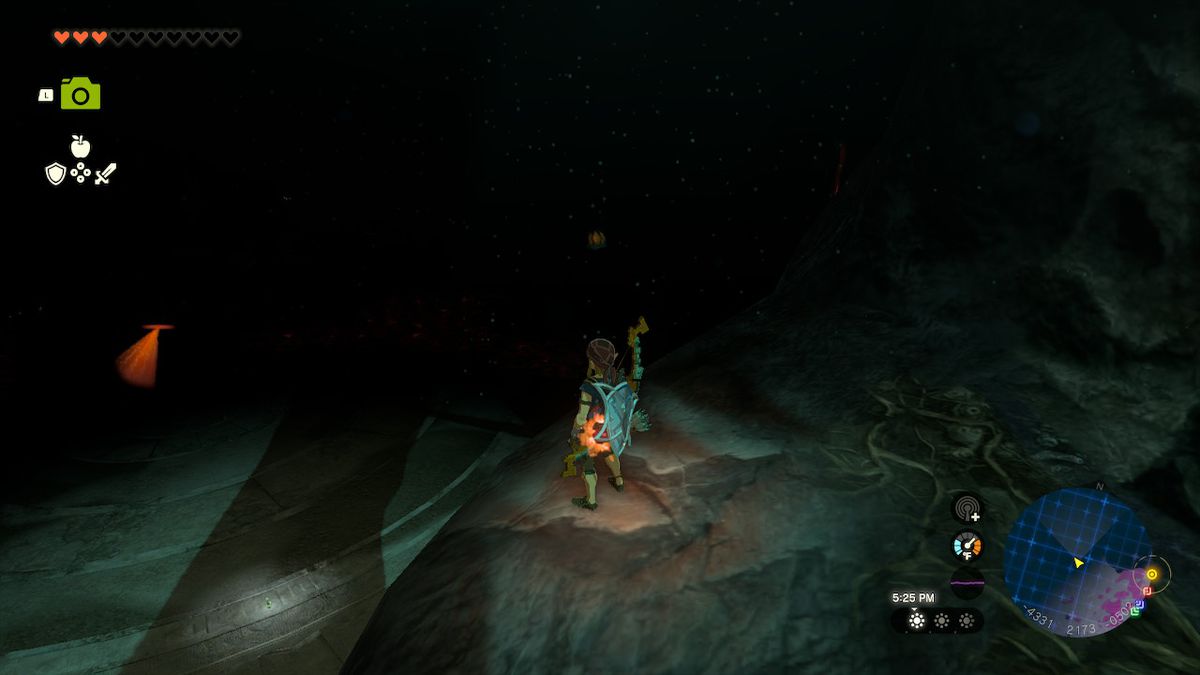 Link stands before a plateau with an enemy scanner in Zelda: Tears of the Kingdom