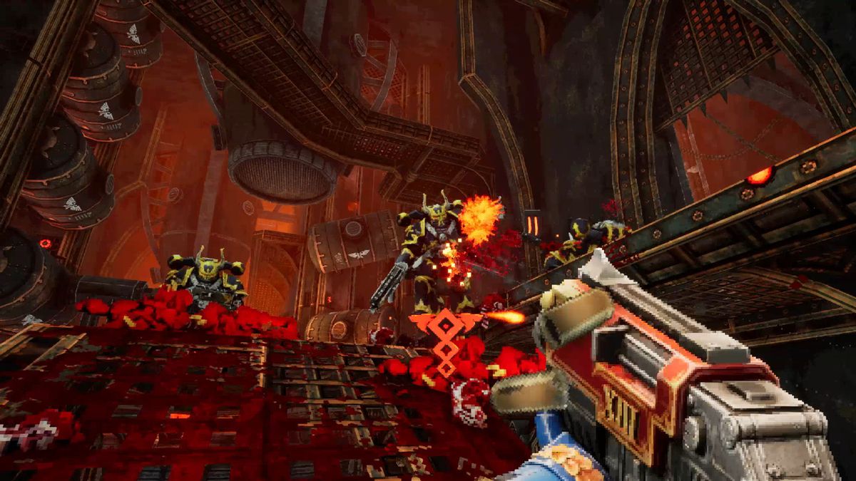 Huvudpersonen i Warhammer 40K boltgun deltar i en eldstrid med Chaos Space Marines.