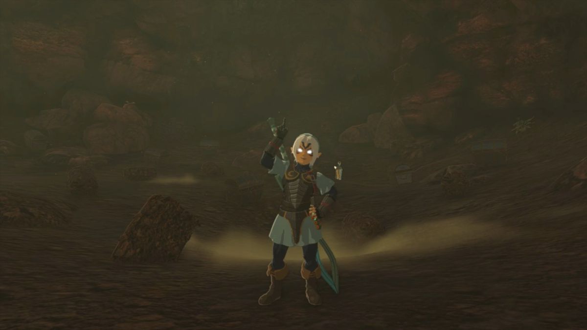 Link poserar medan han har på sig Fierce Deity Armor-setet och svingar Fierce Deity Sword i Miskos Cave of Chests i The Legend of Zelda: Tears of the Kingdom