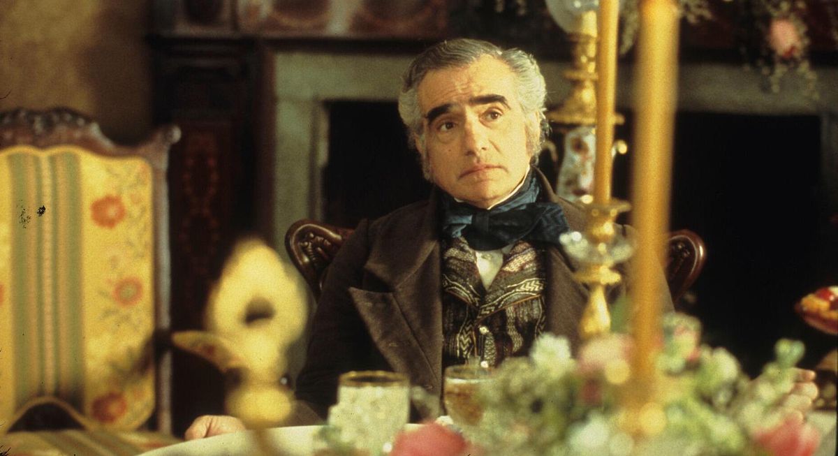 Martin Scorsese som en välklädd man vid ett utsmyckat bankettbord i Gangs of New York