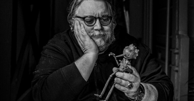 Guillermo del Toro hittar en roll för sin stop-motion Pinocchio på Netflix