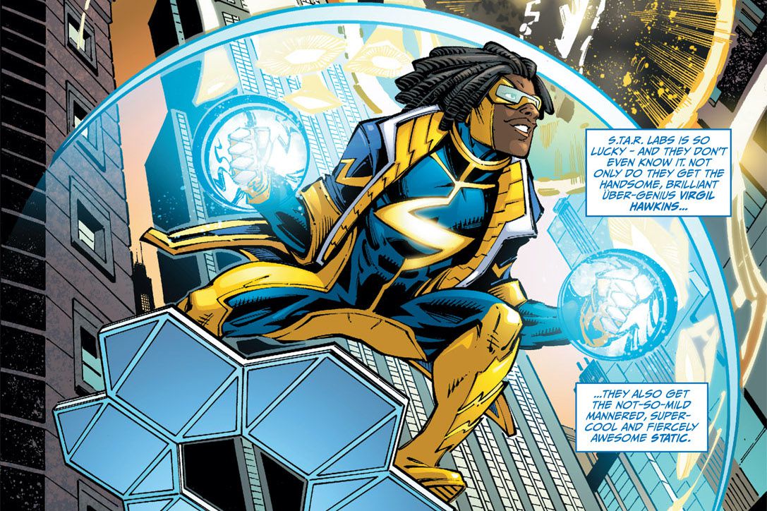 Static / Vergil Hawkins flyger genom en stad i en gul och blå dräkt, ovanpå en hexagonal glidflygplan, i Static Shock # 1, DC Comics (2011).
