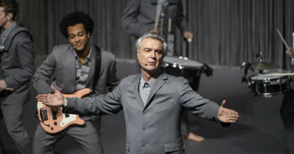 American Utopia är en livsbekräftande upplevelse från David Byrne och Spike Lee