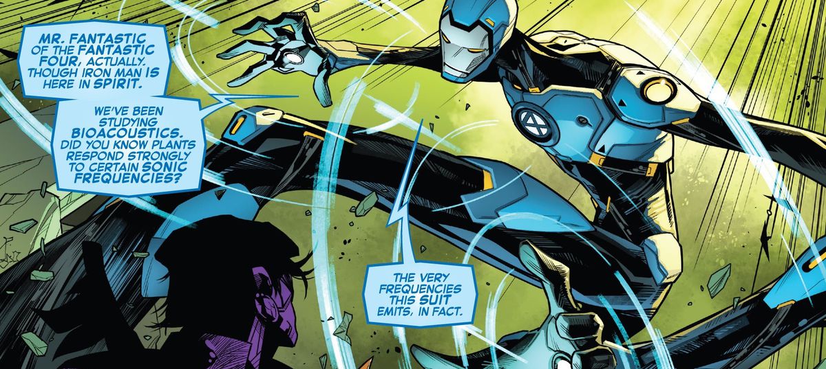 Herr fantastiska strider mot Quoi, klädd i en stretchig Iron Man-kostym i Empyre # 6, Marvel Comics (2020). 