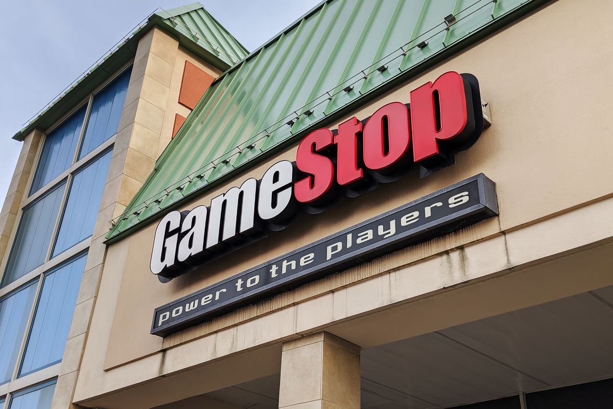 GameStop-skylt på framsidan av en remsgalleriabyggnad