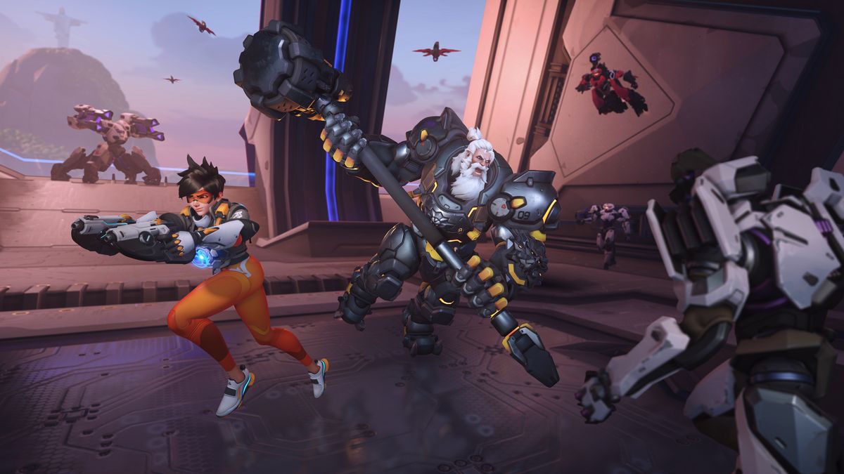 Reinhardt and Tracer battle Omnics in a screenshot from Overwatch 2