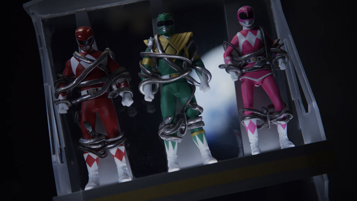 Power Rangers (actionfigurer) hålls fångna av Robo Rita