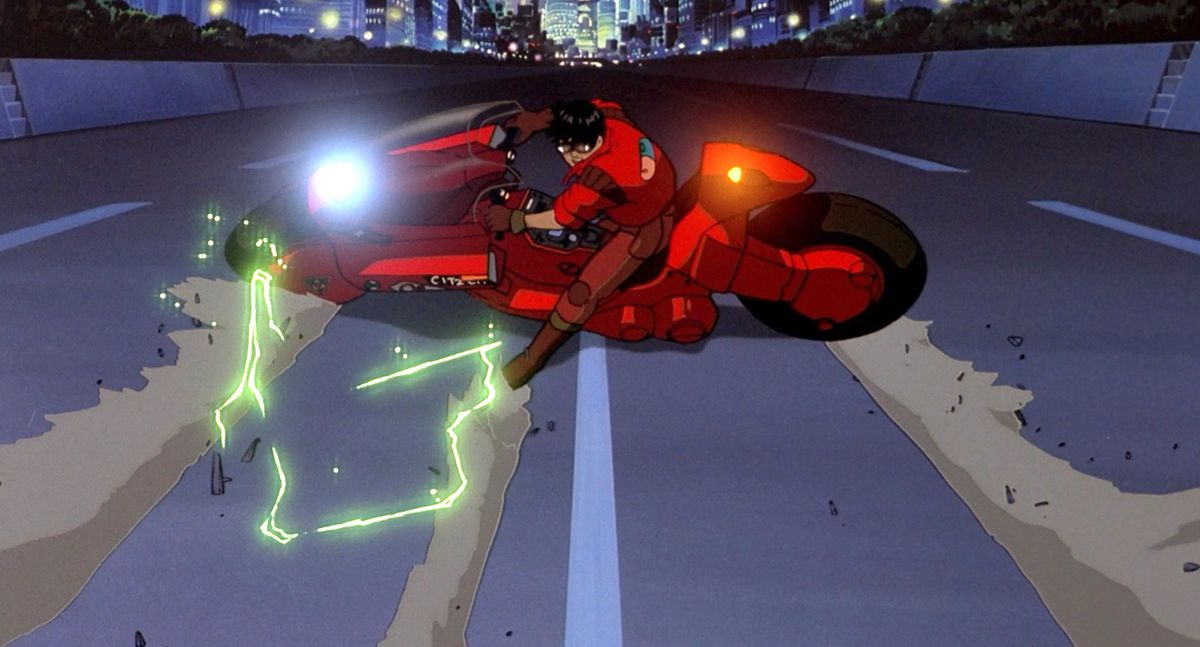 Kaneda sladdar på sin motorcykel i Akira