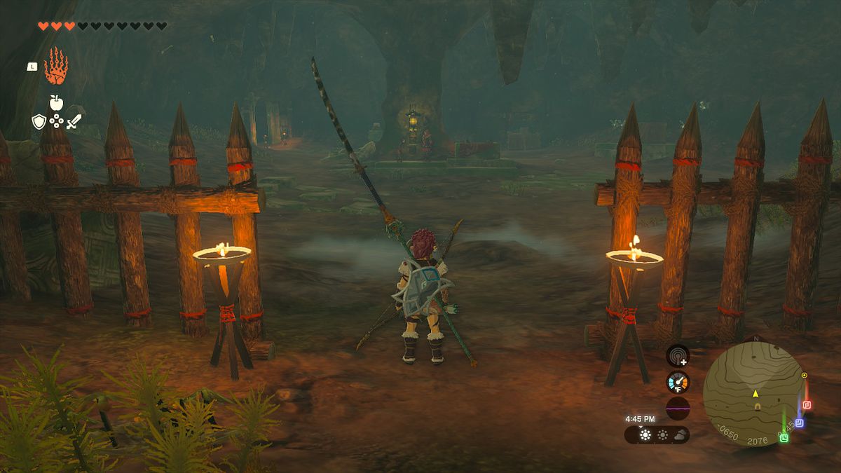 Link förbereder sig för att möta två Yiga Clan-medlemmar i gömstället i Zelda: Tears of the Kingdom