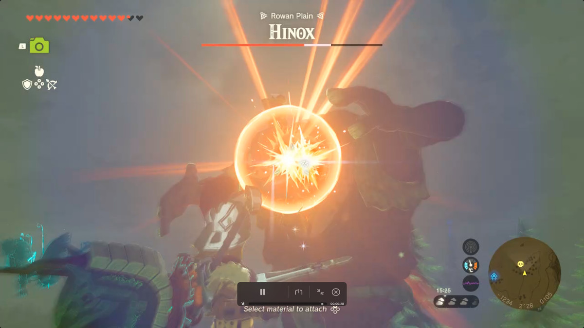 Link skjuter en Hinox i ögat i Zelda Tears of the Kingdom.