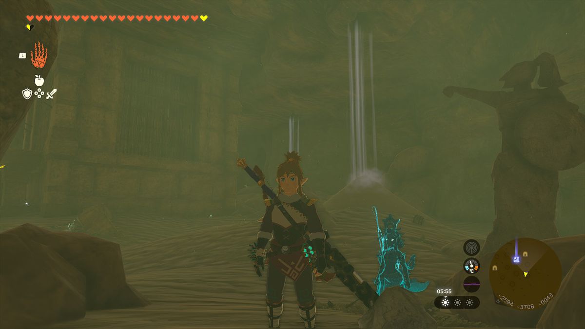 Link står i en grotta medan han letar efter Phantom Armor i Zelda Tears of the Kingdom.