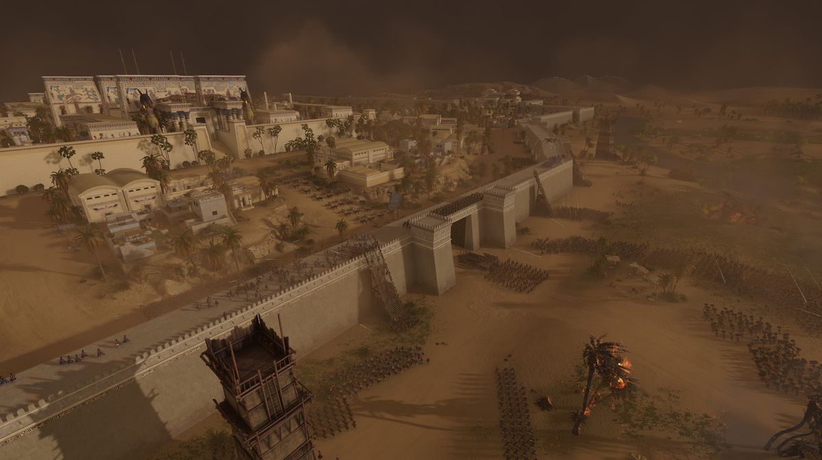 En sandstorm virvlar över Mennefer (Memphis) i Total War: Pharaoh