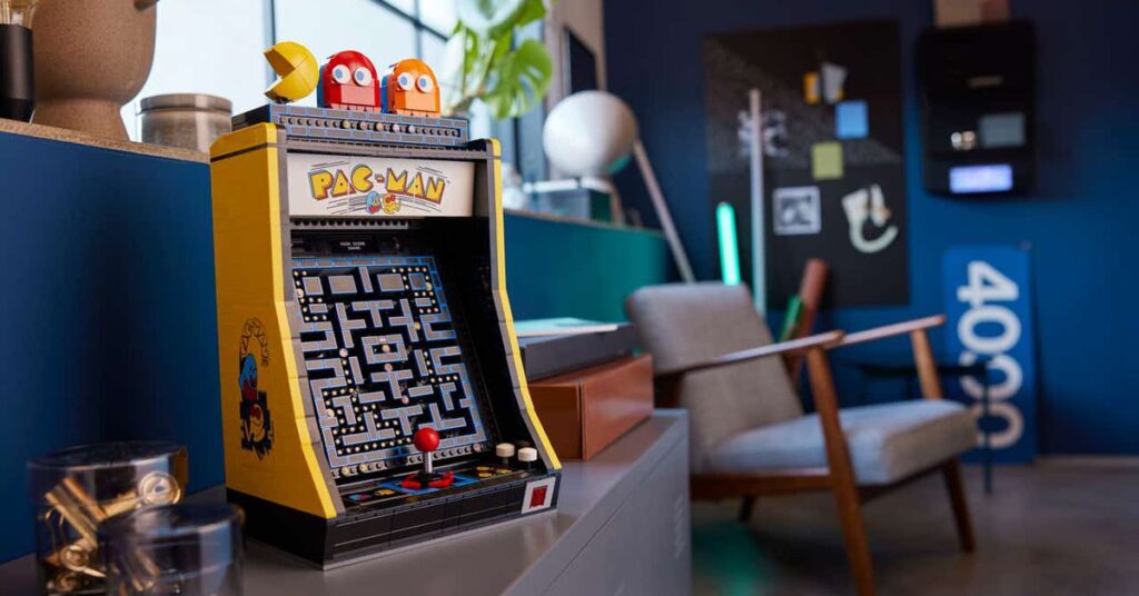Lego Pac-Man Arcade-skåpet är nu tillgängligt för Lego VIP-medlemmar