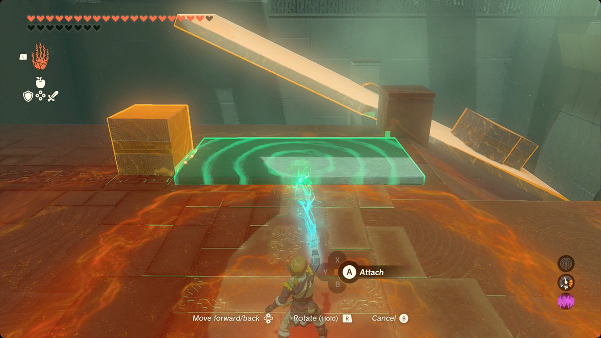 The Legend of Zelda: Tears of the Kingdom Link som fäster en metallkub och panel i Rotsumamu Shrine