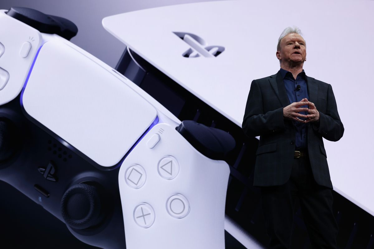 VD och koncernchef för Sony Interactive Entertainment Jim Ryan talar under ett pressevenemang på CES 2023 på Mandalay Bay Convention Center den 4 januari 2023 i Las Vegas, Nevada.