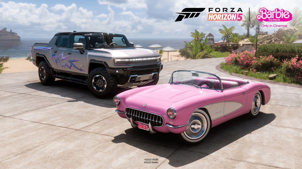 Bild som visar Kens 2022 GMC Hummer EV Pickup och Barbies 1956 Chevrolet EV Corvette, från Barbie-filmen, som de visas i Mexico of Forza Horizon 5