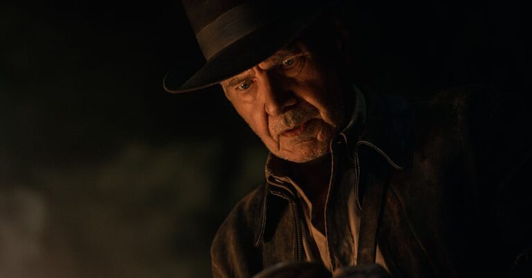 Visst, Harrison Ford är för gammal för att spela Indiana Jones - och det är bra