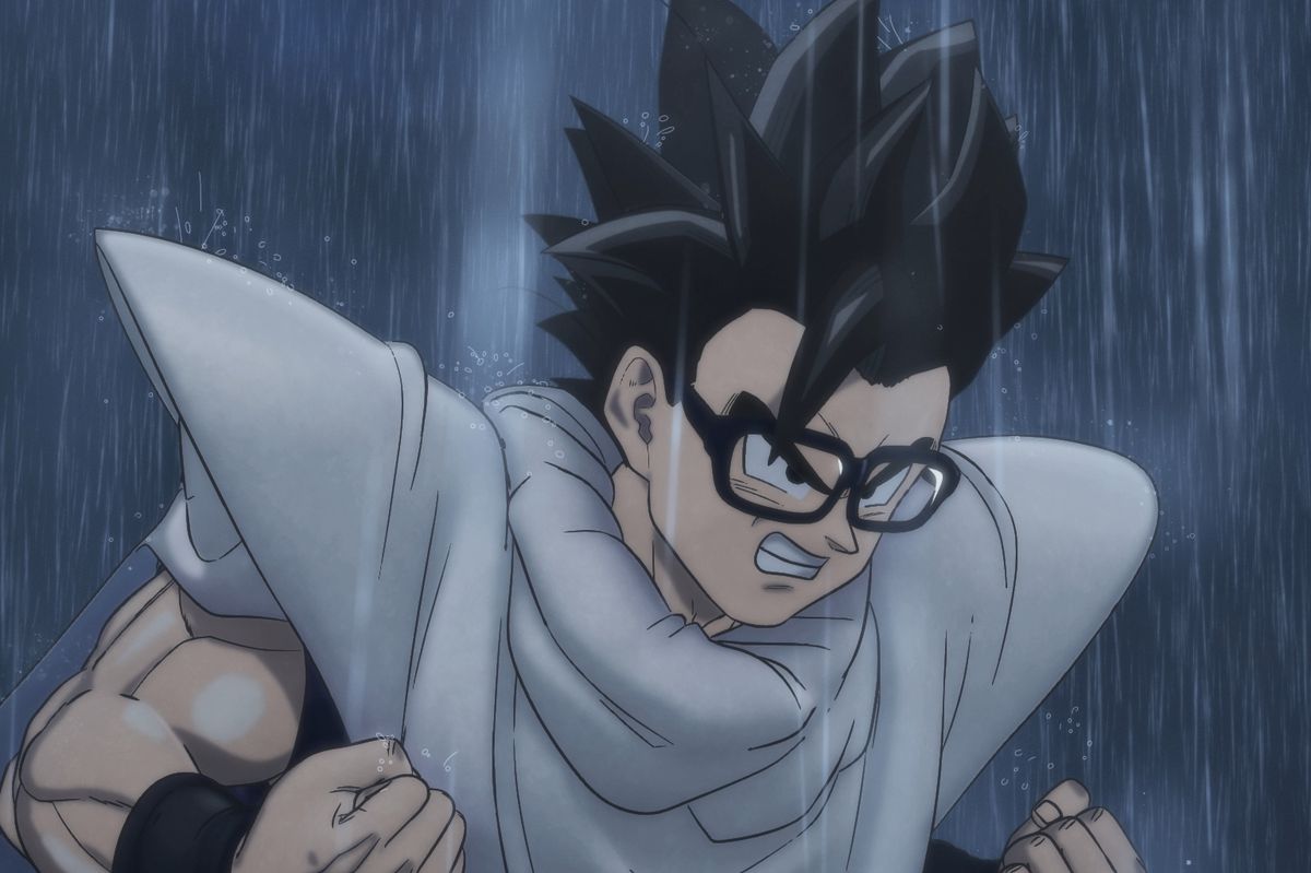 Gohan gör sig redo att slåss i udden han fick från Piccolo när det regnar i Dragon Ball Super: Super Hero