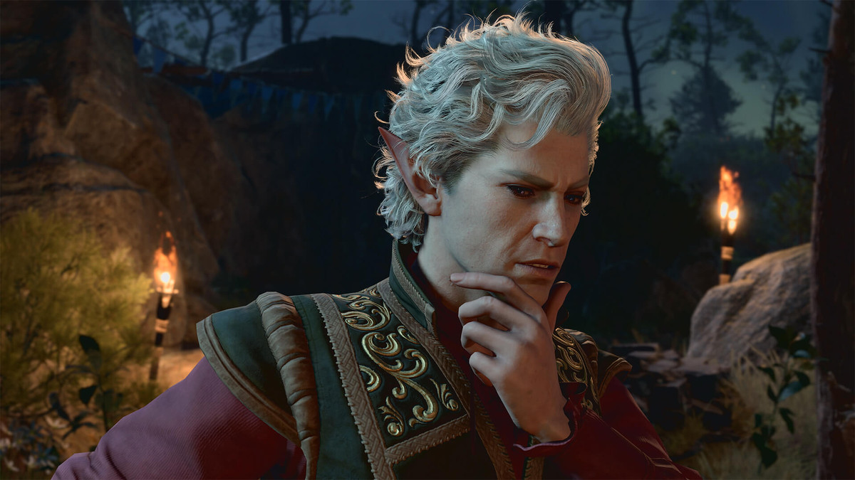 Astarion the Vampire High Elf från Badur's Gate 3, ser fundersam ut i några nya trådar.  Hans hår är bra