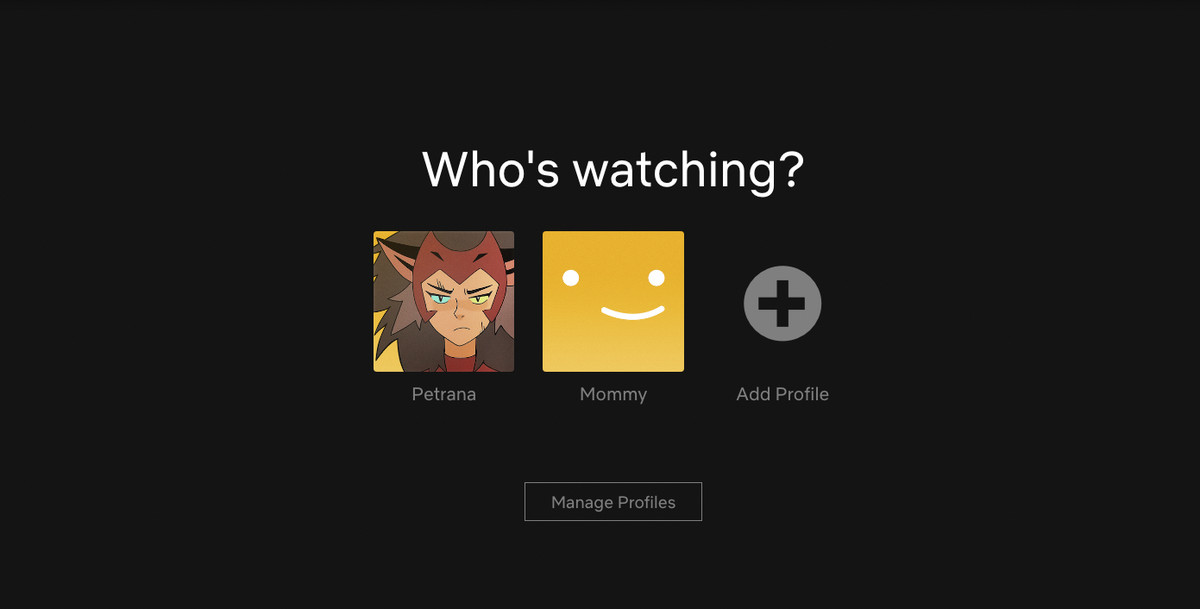 En Netflix-inloggningsskärm med en Catra-ikon och ett standardsmiley som bara säger mamma