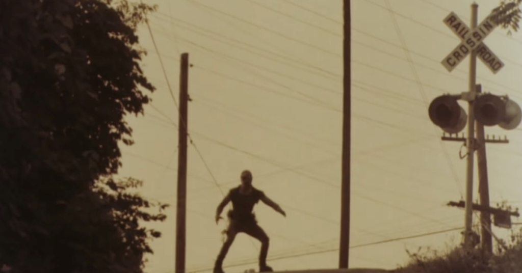 Se den bästa scenen från den ultravåldsamma 80-talsfilmen som inspirerade James Gunn