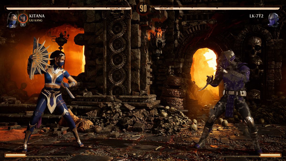 Kitana möter LK-7T2 (Cyborg Smoke) i en skärmdump från Mortal Kombat 1