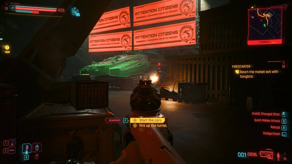 V riktar en pistol mot ett grönt schema i ett rött rum under Firestarter-uppdraget i Cyberpunk 2077 Phantom Liberty.