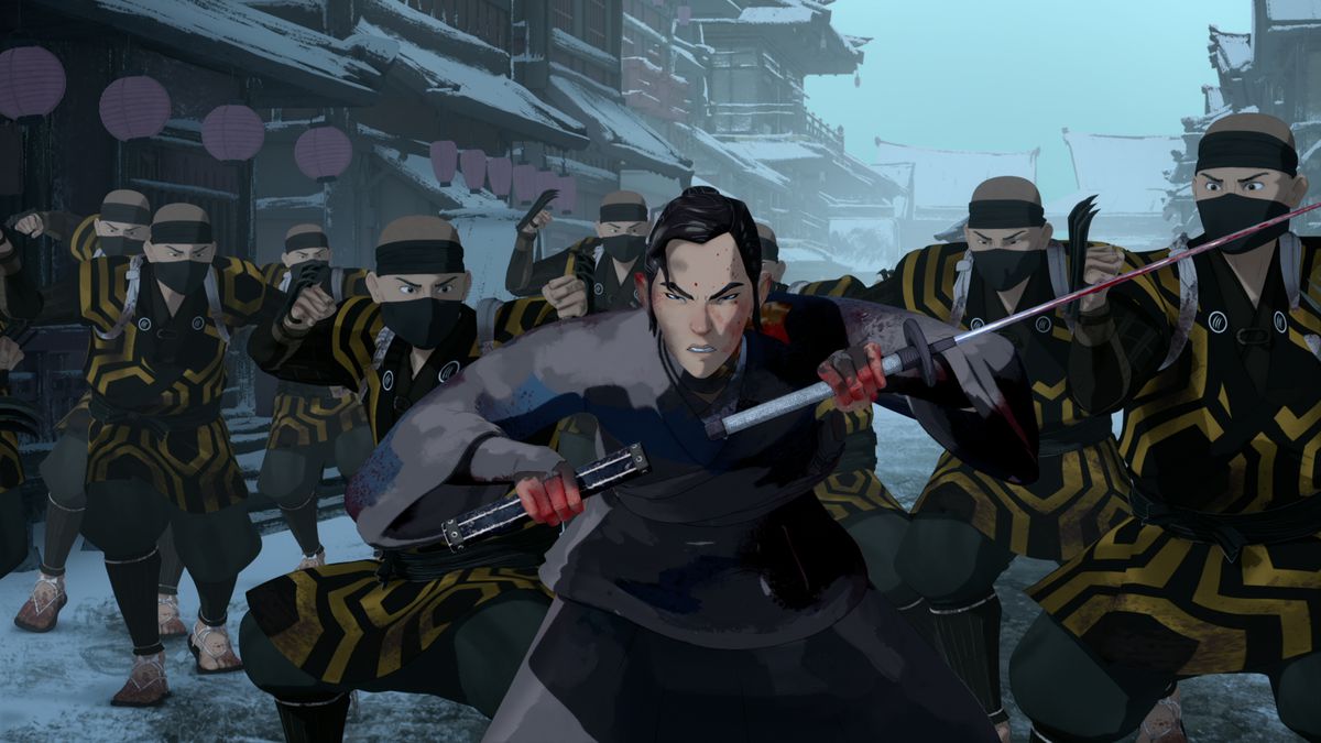 Mizu omgiven av maskerade krigare men förbereder sig för att försvara sig med ett svärd i Blue Eye Samurai