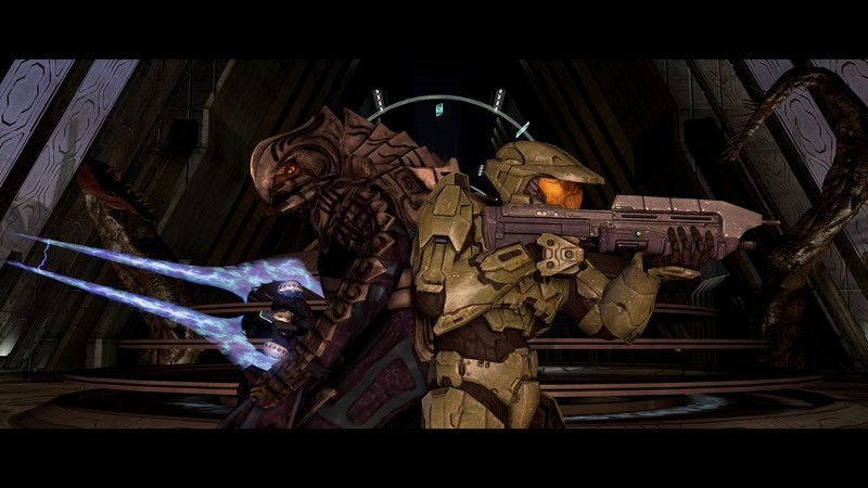 Arbiter och Master Chief står rygg mot rygg, med vapen i hand, i den här skärmdumpen från Halo 3