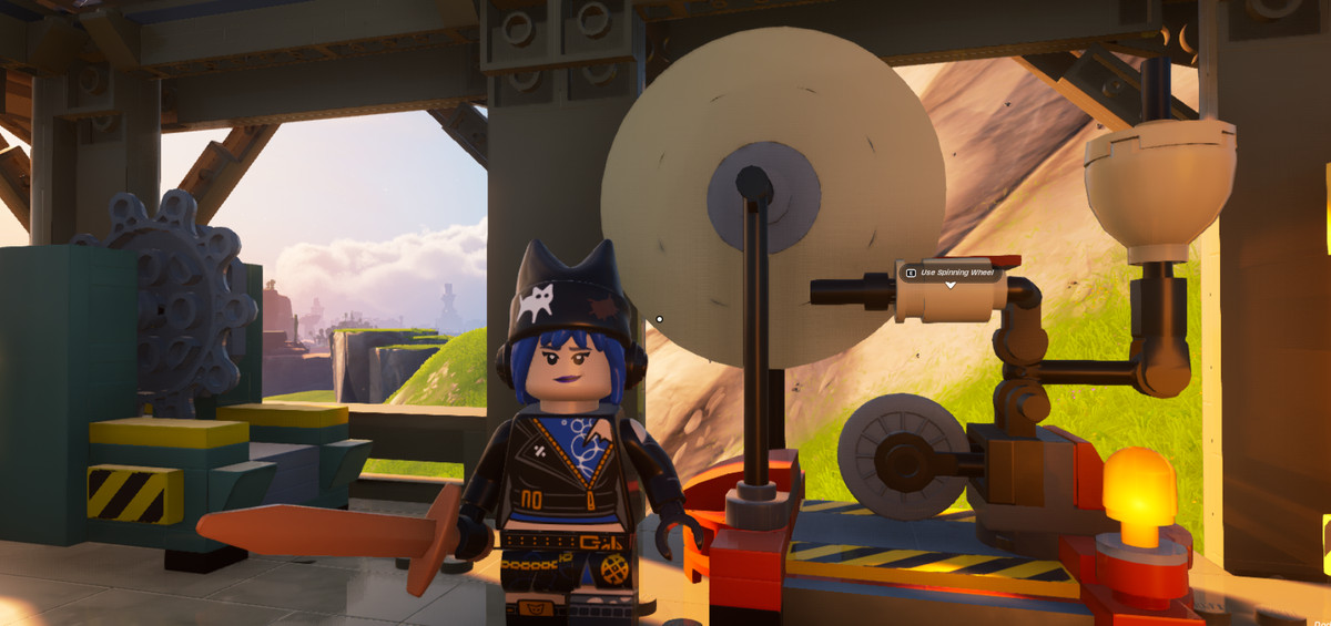 en bild av en lego fortnite karaktär som står framför ett snurrande hjul