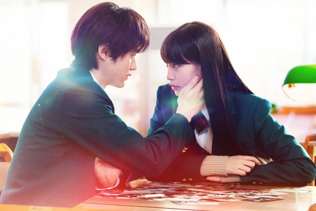 (L-R) Oji Suzuka and Sara Minami as Shota Kazehaya and Sawano Kuronuma in From Me To You.