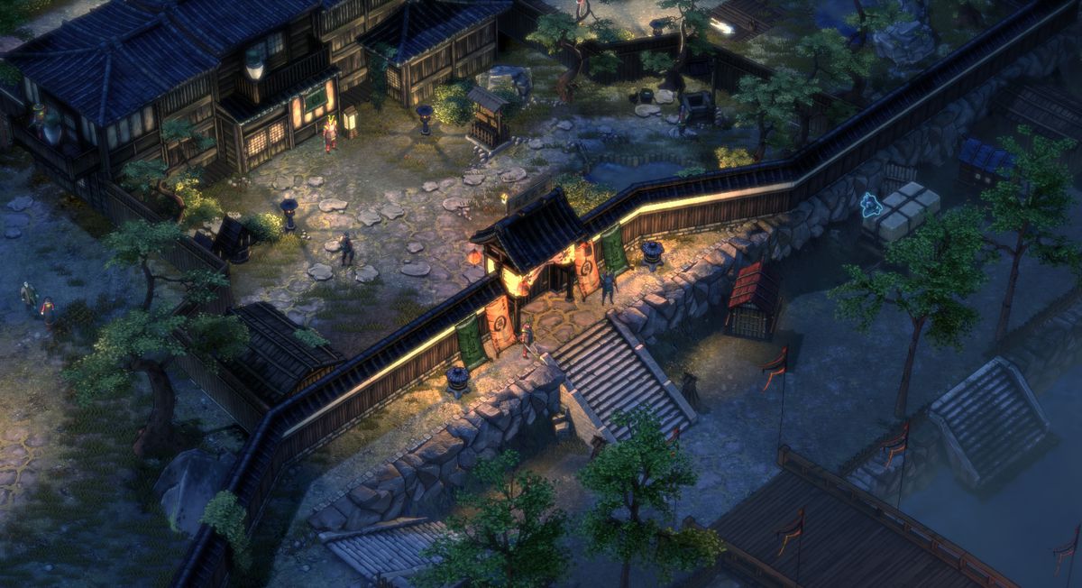 En översiktsbild av en nivå i Shadow Tactics: Blades of the Shogun, som visar spelarens karaktär markerad i blått medan den gömmer sig i skuggorna.