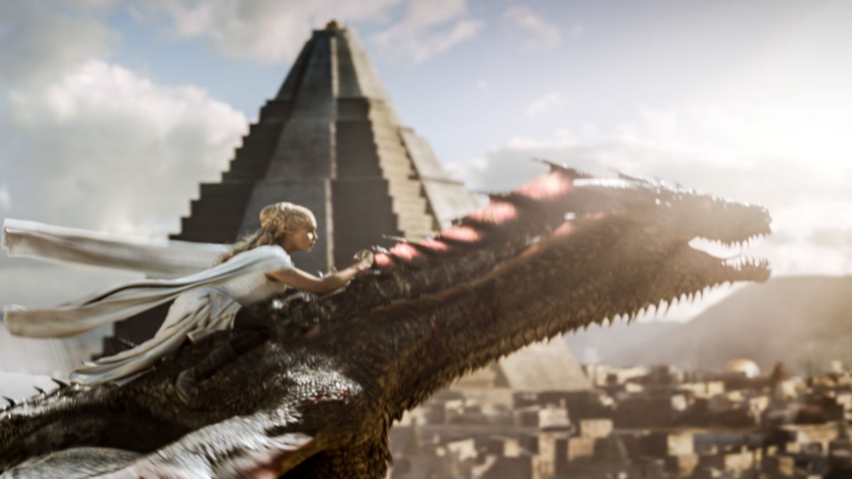 Dany (Emilia Clarke) flying on her dragon’s back out of Meereen