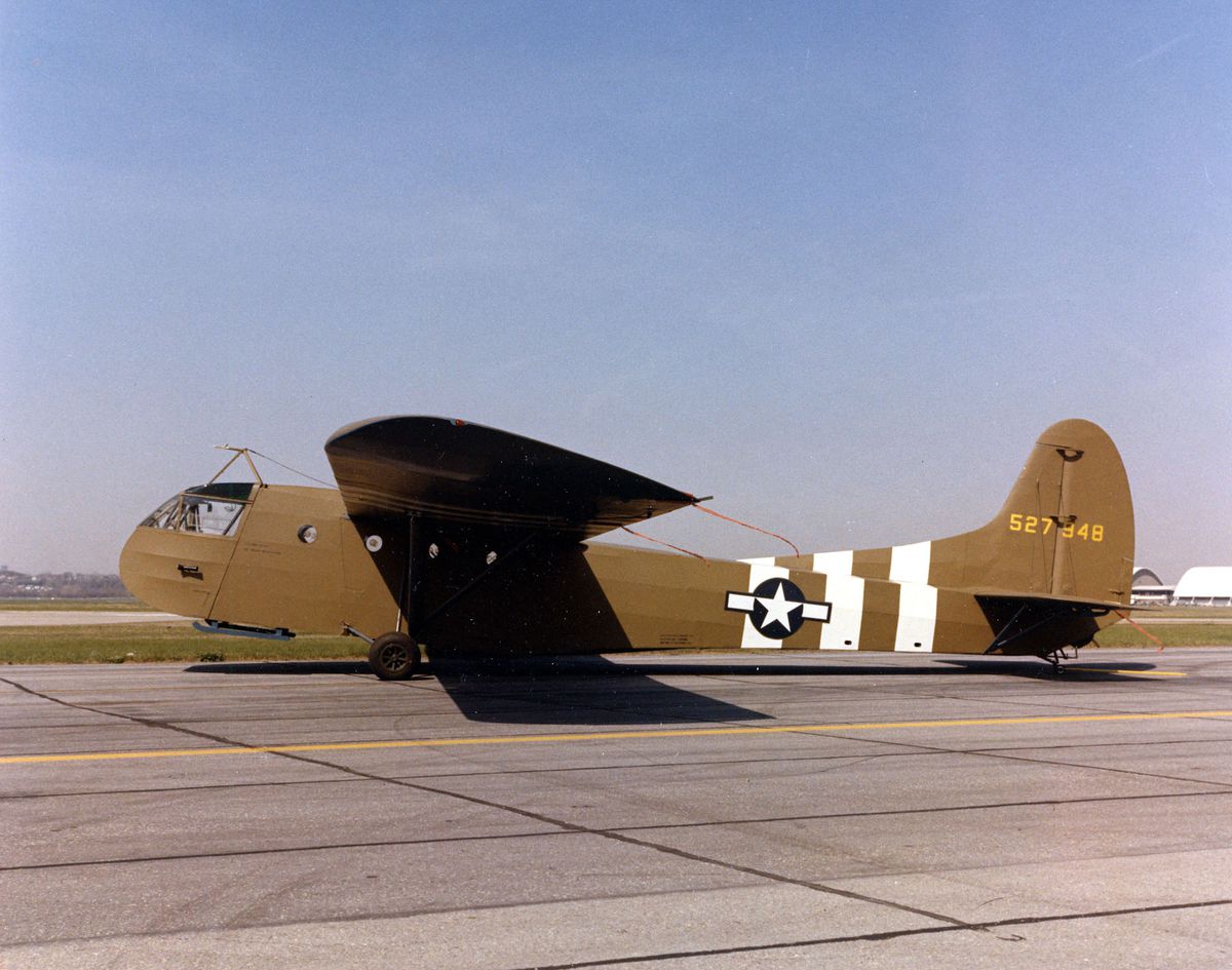 Ett foto av Waco CG-4A segelflygplan