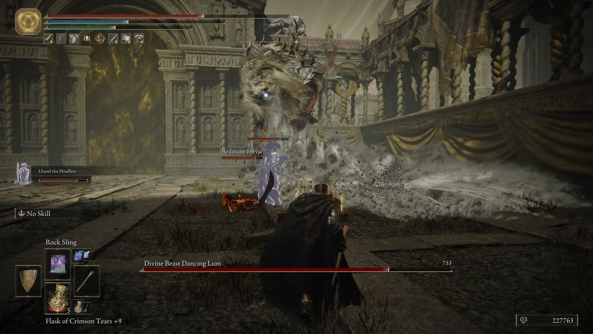 An Elden Ring DLC player fights the Divine Beast Dancing Lion.