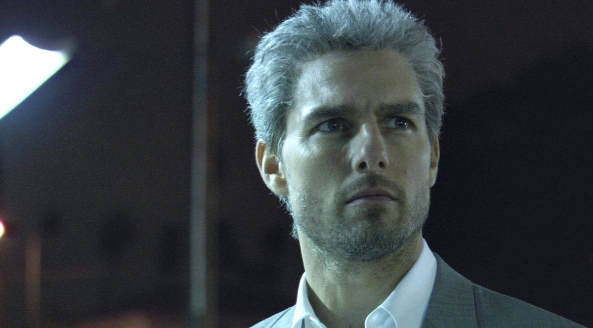 Tom Cruise with grey/white hair in Collateral